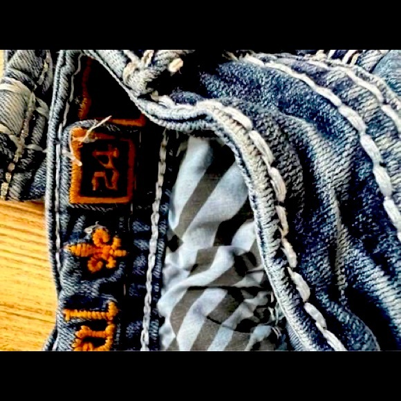 Size 24 rock revivals in good condition - Picture 2 of 3